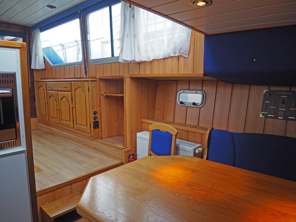 Fore ship, Accommodation